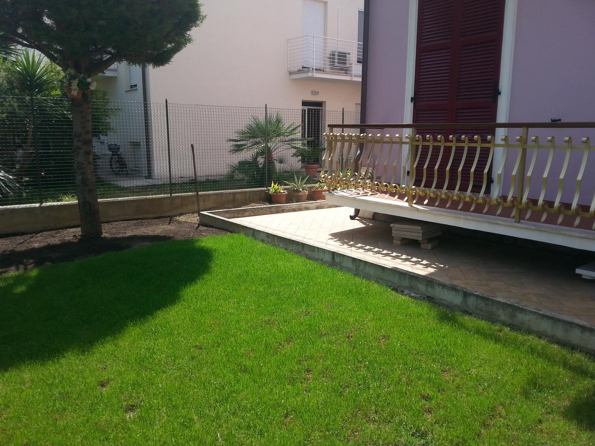 B&B Civico22 Civitanova Marche Eksteriør billede